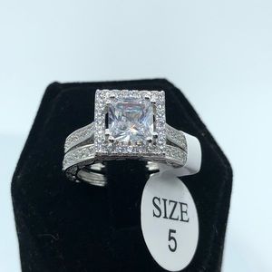 925 Sterling Silver Diamond Wedding‎ Ring Set Sz 5